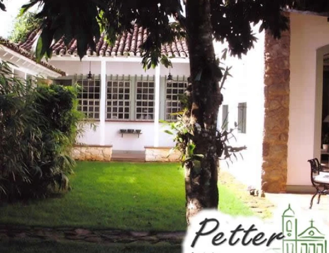 casarao-esquina-centro-historico-paraty-8